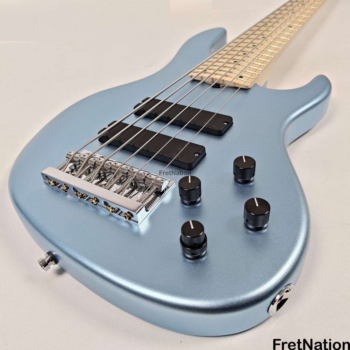 Sadowsky Sadowsky MetroLine Modern 6-String Bass 24MS6 Ice Blue - 8.54lbs 5284-24