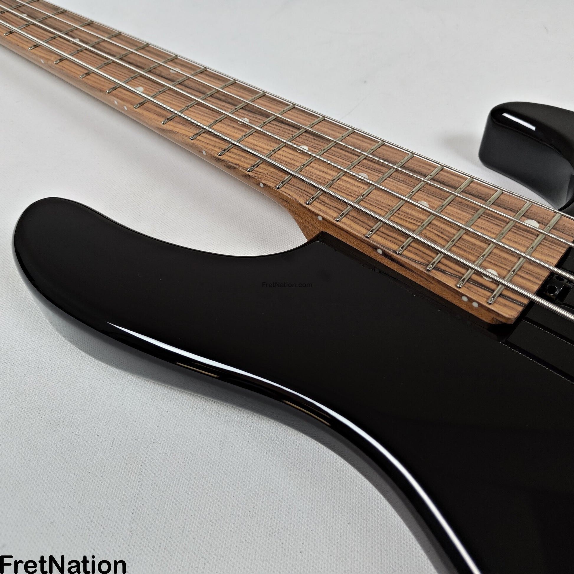 Sadowsky Sadowsky MetroExpress 24MS4 4-String Modern Bass - Solid Black High Polish w/ Morado Fingerboard 8.84lbs 0643-25