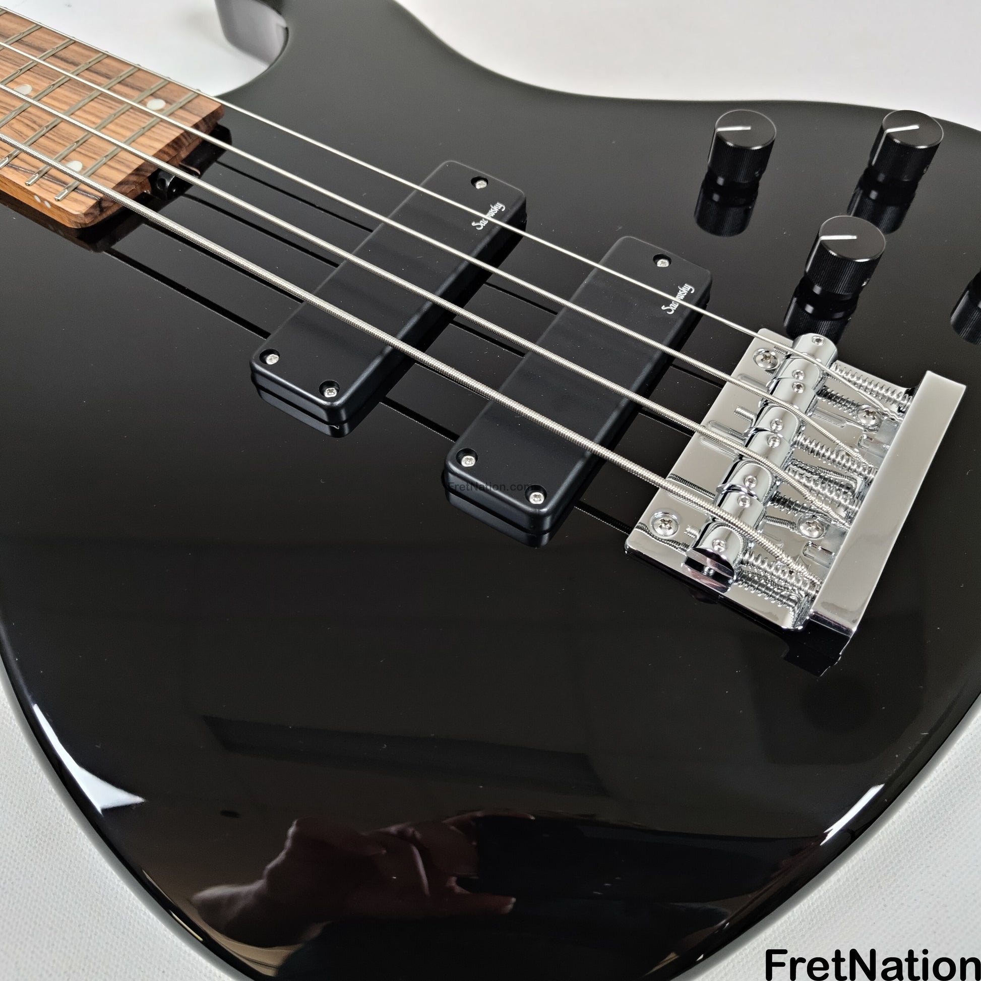 Sadowsky Sadowsky MetroExpress 24MS4 4-String Modern Bass - Solid Black High Polish w/ Morado Fingerboard 8.84lbs 0643-25