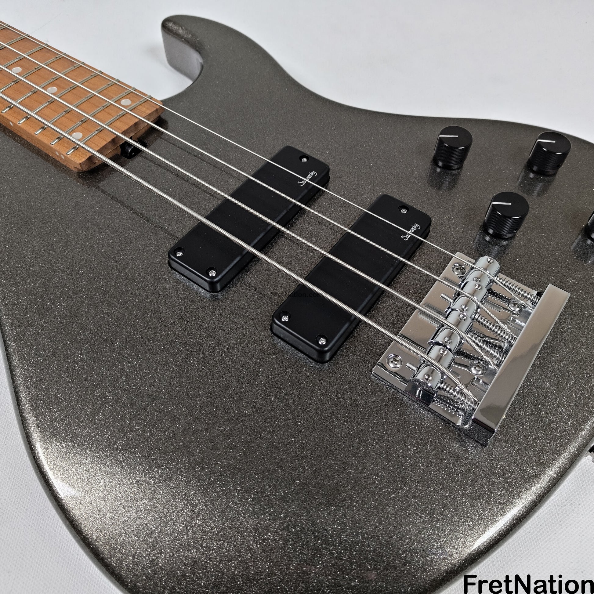 Sadowsky Sadowsky MetroExpress 24MS4 4-String Modern Bass - Solid Silver Metallic High Polish w/ Maple Fingerboard 8.40lbs - 000903-25
