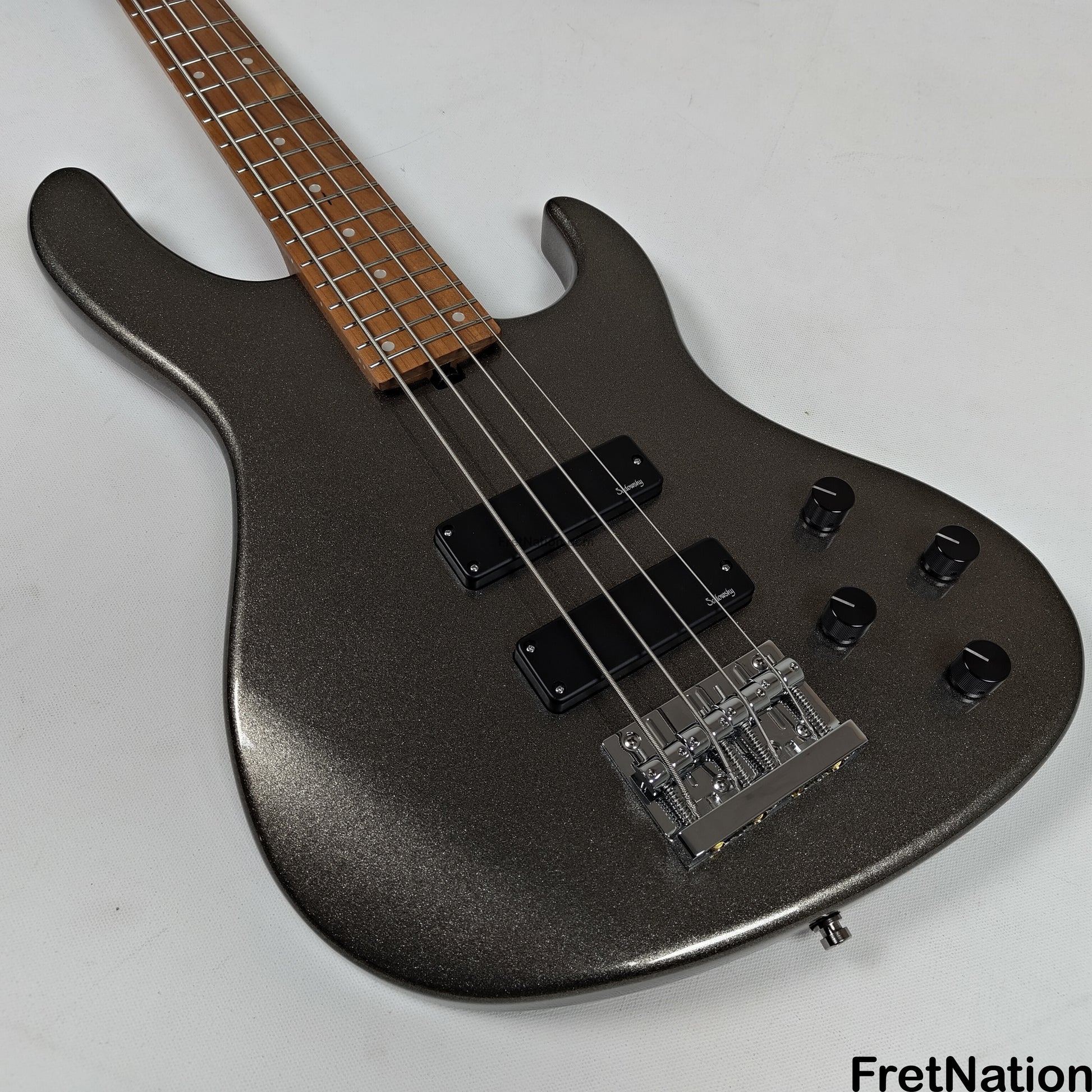 Sadowsky Sadowsky MetroExpress 24MS4 4-String Modern Bass - Solid Silver Metallic High Polish w/ Maple Fingerboard 8.40lbs - 000903-25