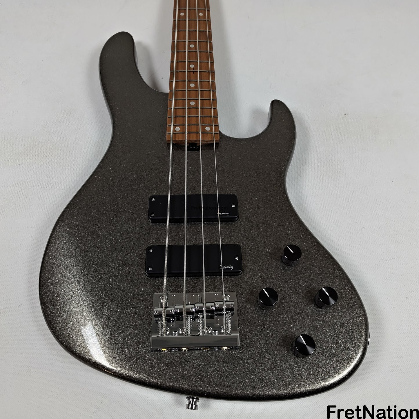 Sadowsky Sadowsky MetroExpress 24MS4 4-String Modern Bass - Solid Silver Metallic High Polish w/ Maple Fingerboard 8.40lbs - 000903-25