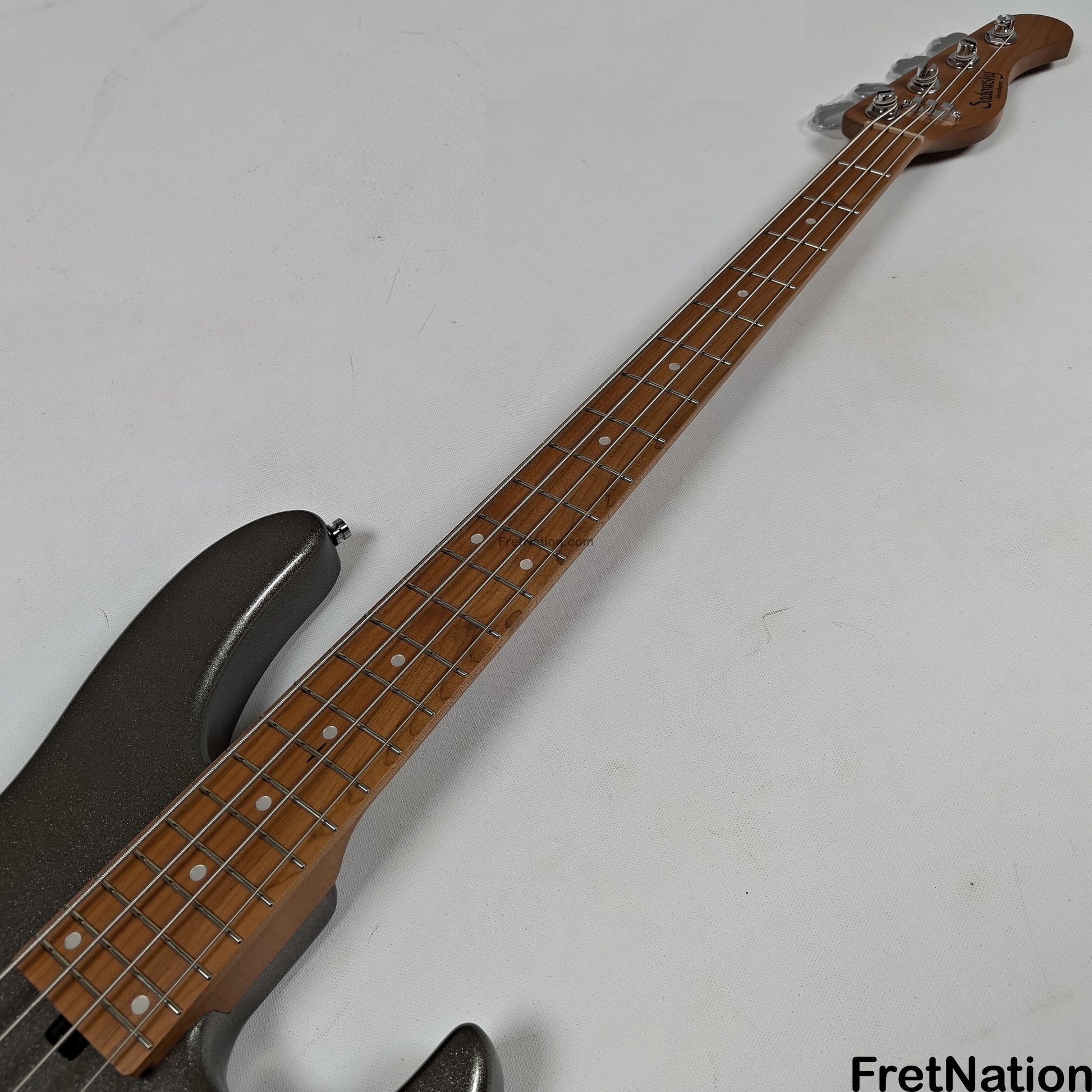 Sadowsky Sadowsky MetroExpress 24MS4 4-String Modern Bass - Solid Silver Metallic High Polish w/ Maple Fingerboard 8.40lbs - 000903-25