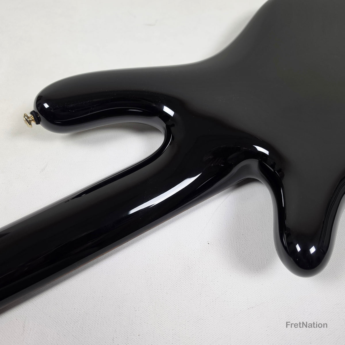 Spector Spector Icon NS-5 Neck-Thru 5-String Bass Black & Blue 9.72bs ICONNS5BLKBL CI26051644