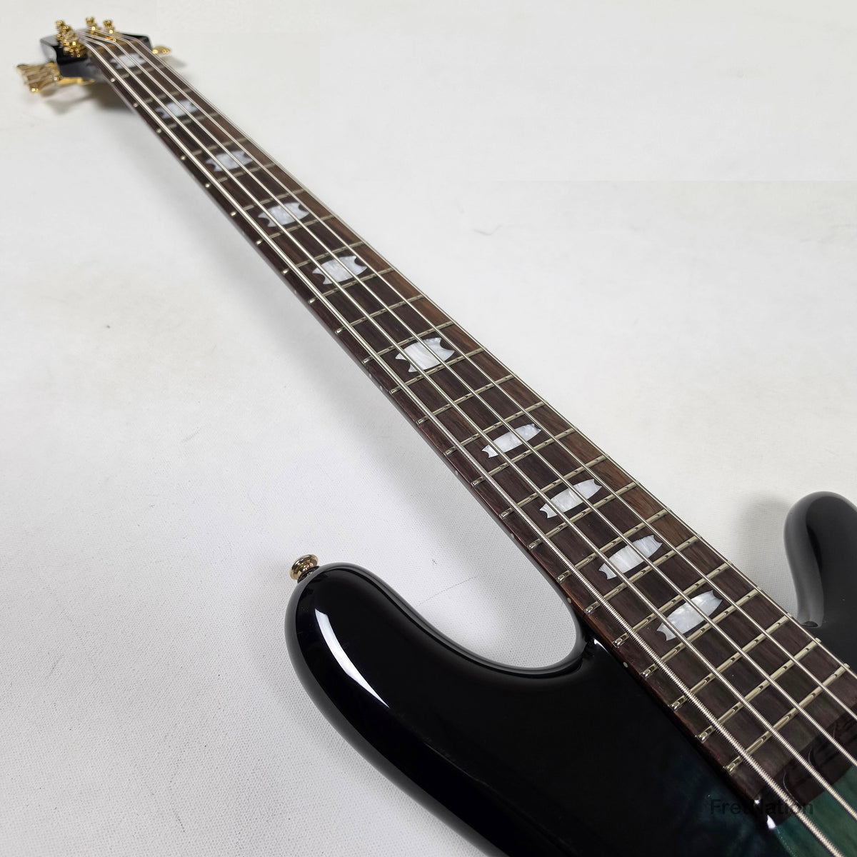Spector Spector Icon NS-5 Neck-Thru 5-String Bass Black & Blue 9.72bs ICONNS5BLKBL CI26051644