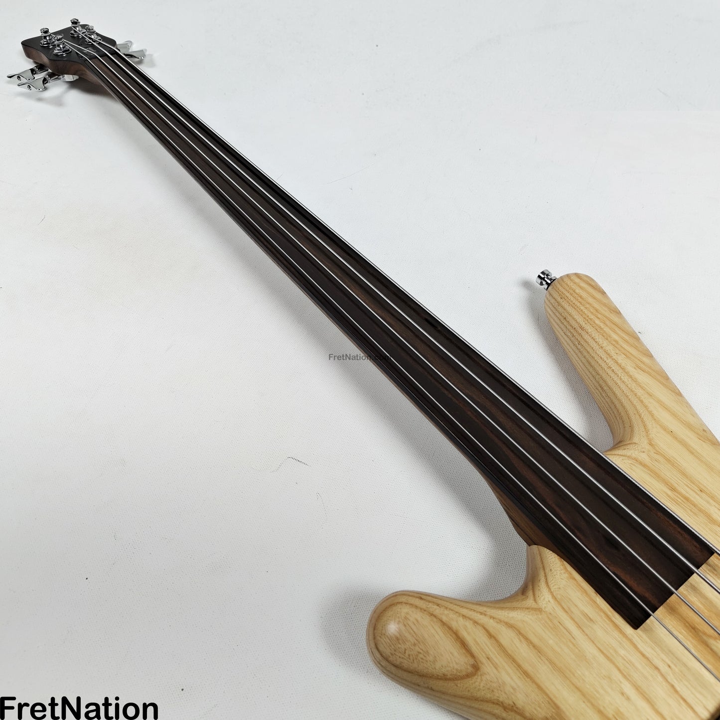 Warwick Warwick Teambuilt GPS Corvette $$ 4-String Lefty - Natural Transparent Satin Fretless 9.52lbs D 013548-25
