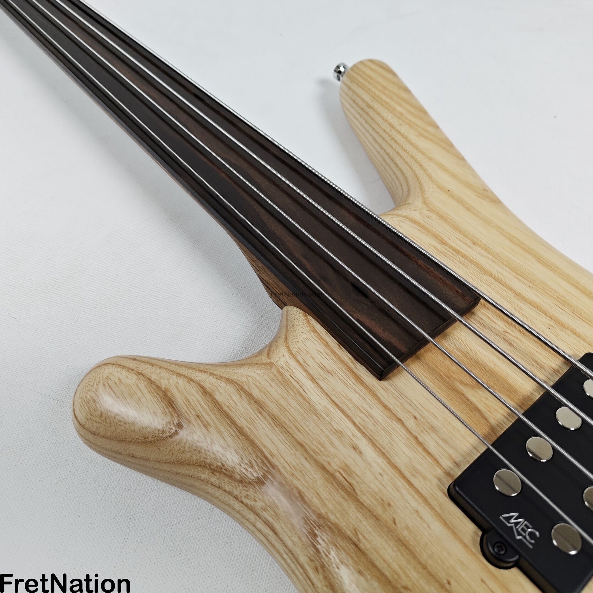 Warwick Warwick Teambuilt GPS Corvette $$ 4-String Lefty - Natural Transparent Satin Fretless 9.52lbs D 013548-25