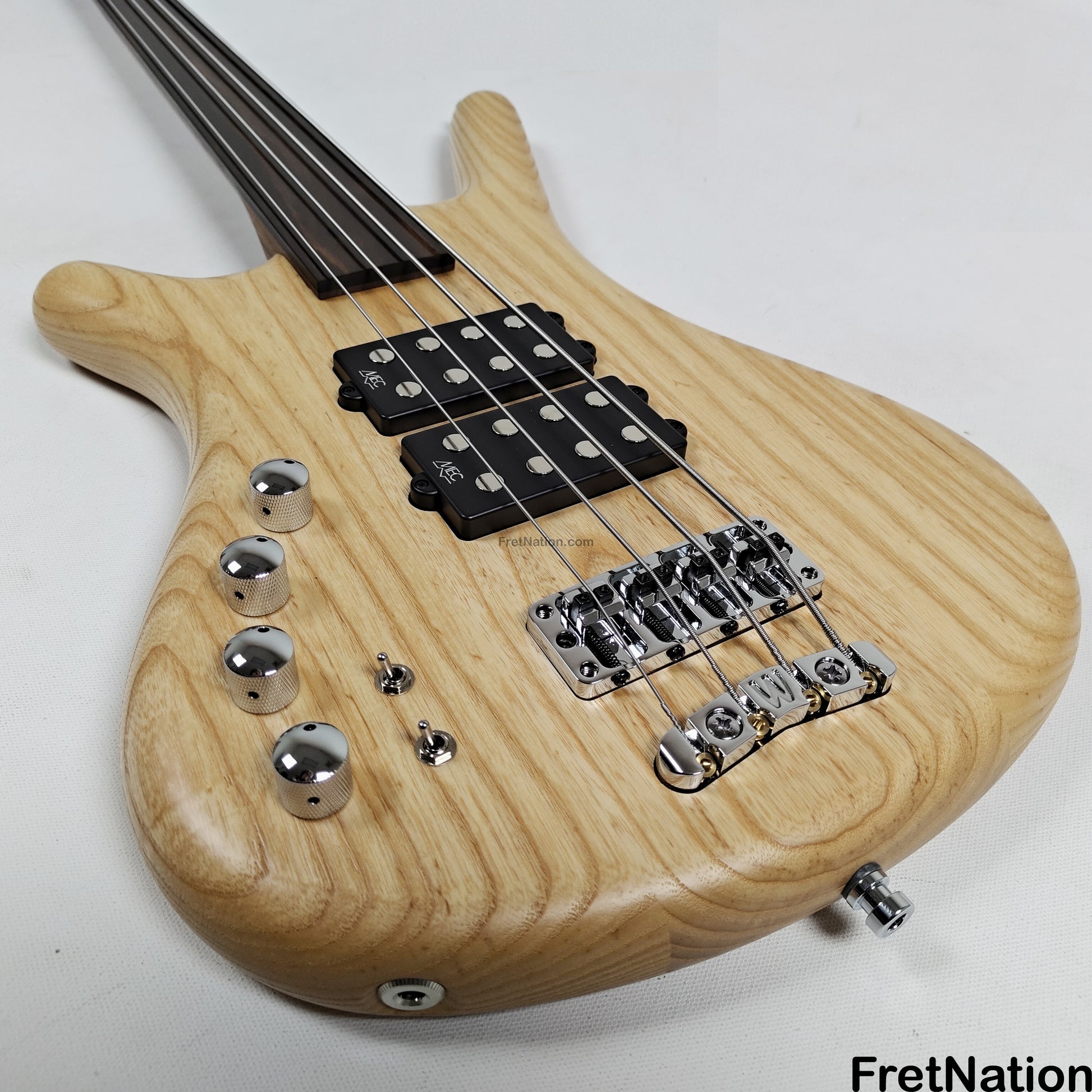 Warwick Warwick Teambuilt GPS Corvette $$ 4-String Lefty - Natural Transparent Satin Fretless 9.52lbs D 013548-25