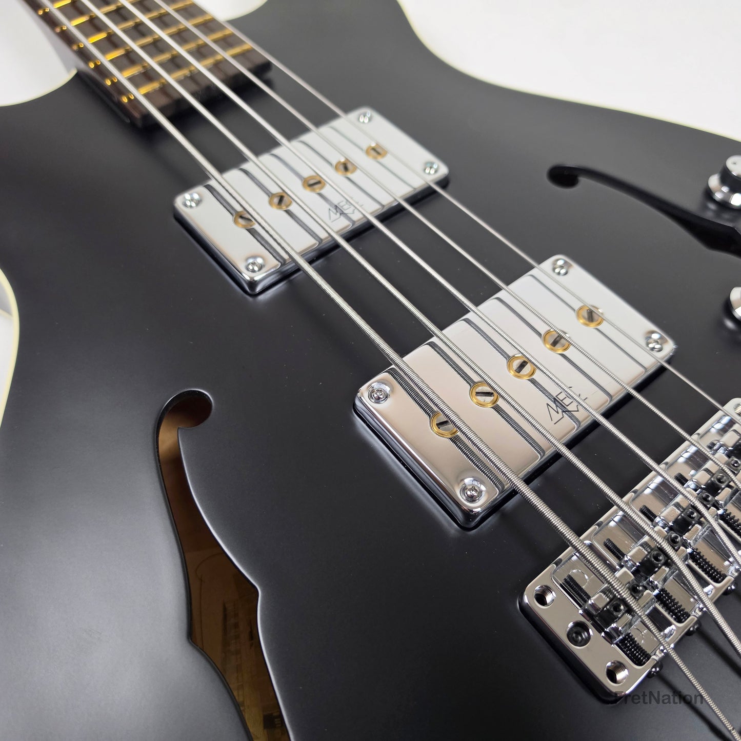 Warwick MasterBuilt Star Bass II Solid Black 5-String - 9.70lbs K 164102-24