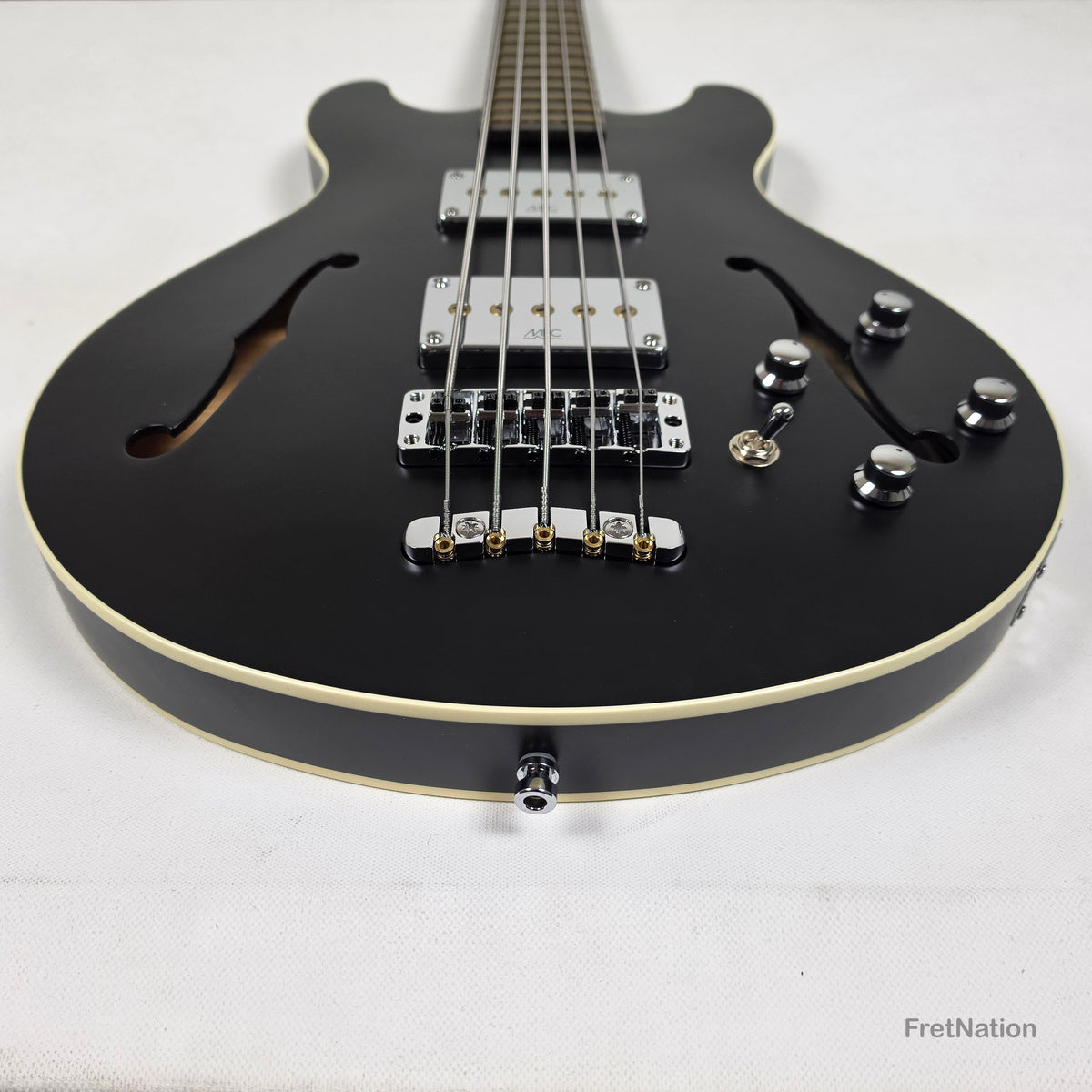 Warwick MasterBuilt Star Bass II Solid Black 5-String - 9.70lbs K 164102-24