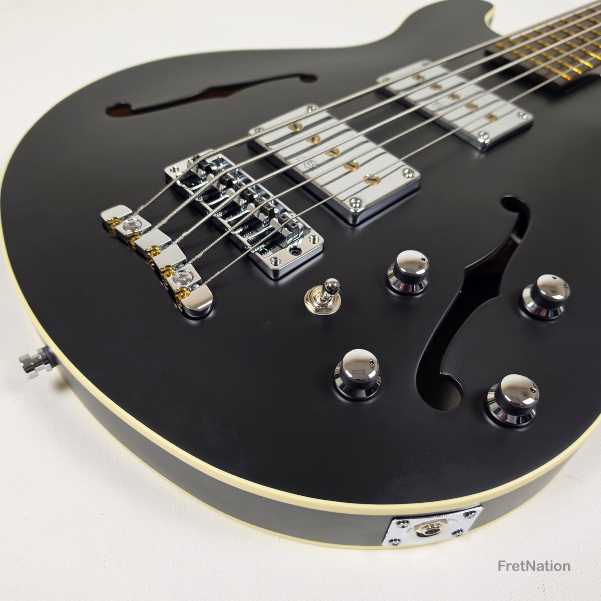 Warwick MasterBuilt Star Bass II Solid Black 5-String - 9.70lbs K 164102-24