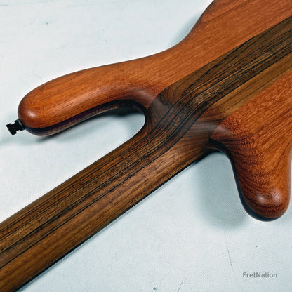 Warwick Warwick Masterbuilt P-Nut Signature III 5-string Blackwood Burl - 11.20lbs D 164317-26