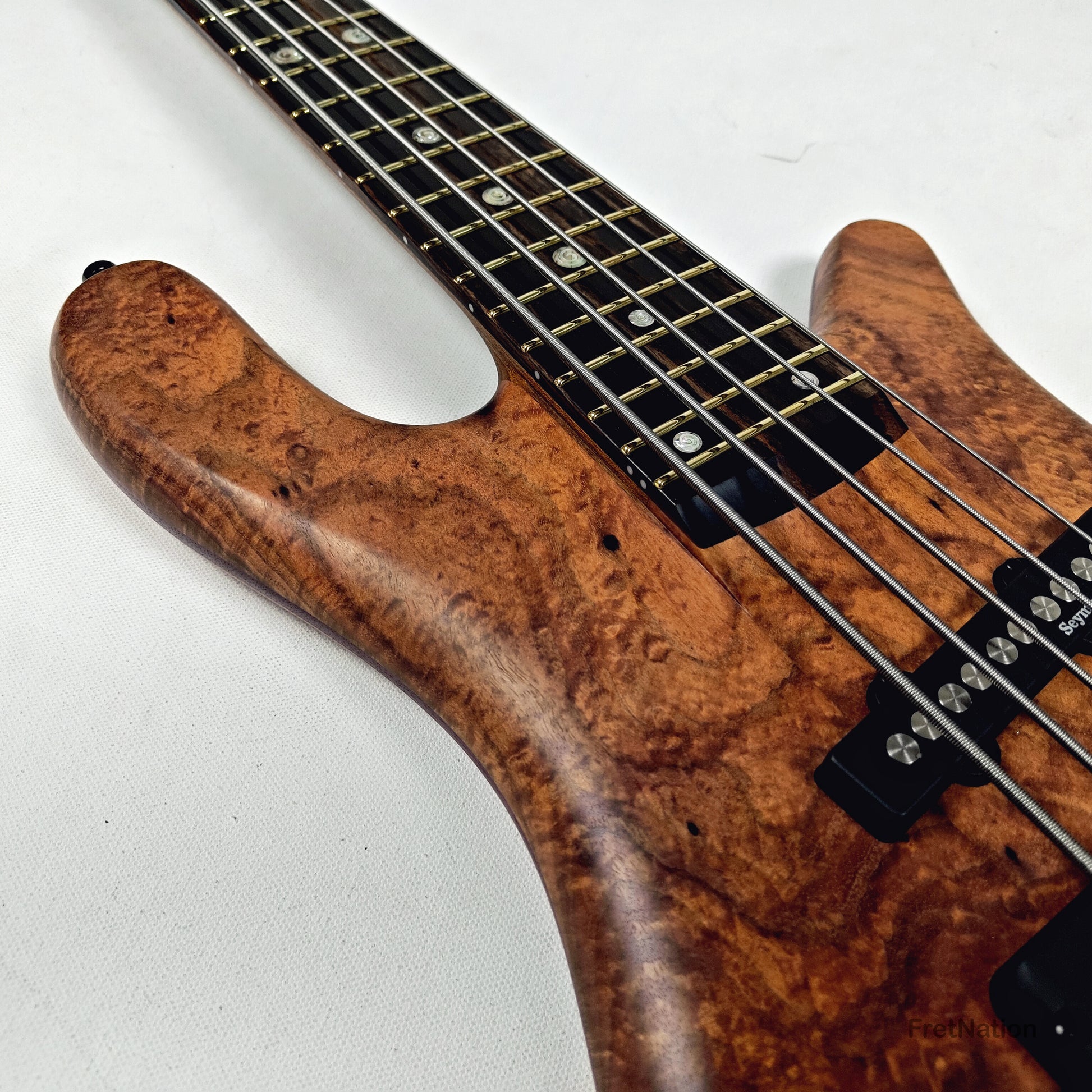 Warwick Warwick Masterbuilt P-Nut Signature III 5-string Blackwood Burl - 11.20lbs D 164317-26