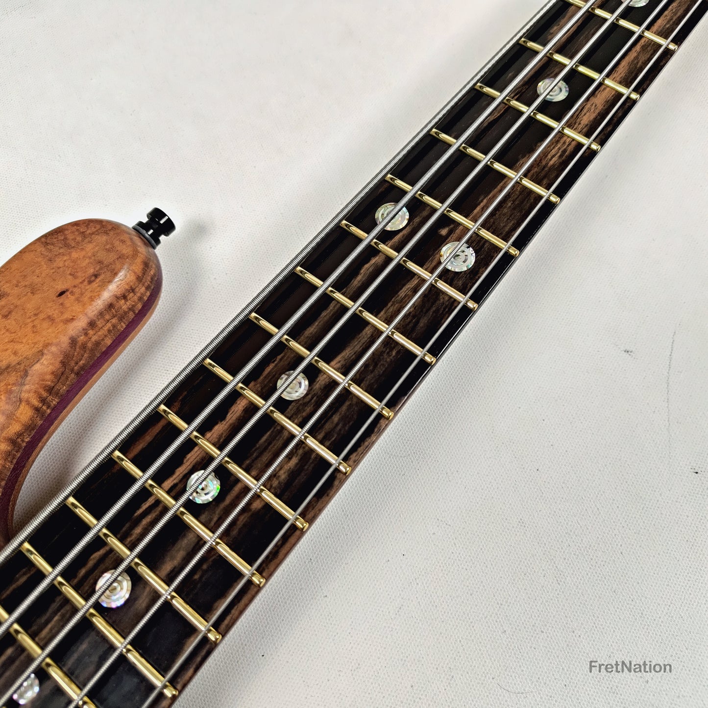 Warwick Warwick Masterbuilt P-Nut Signature III 5-string Blackwood Burl - 11.20lbs D 164317-26