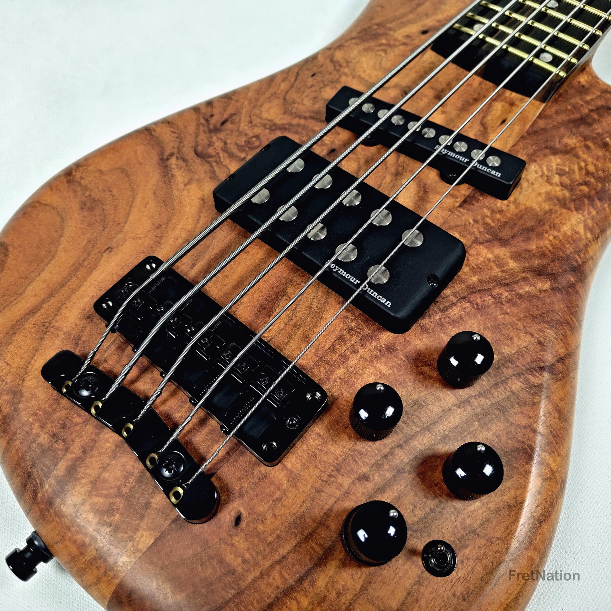 Warwick Warwick Masterbuilt P-Nut Signature III 5-string Blackwood Burl - 11.20lbs D 164317-26
