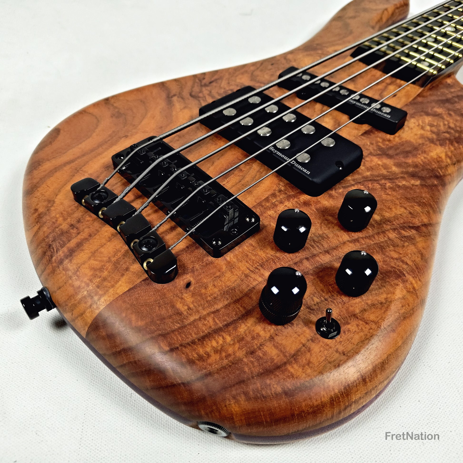 Warwick Warwick Masterbuilt P-Nut Signature III 5-string Blackwood Burl - 11.20lbs D 164317-26