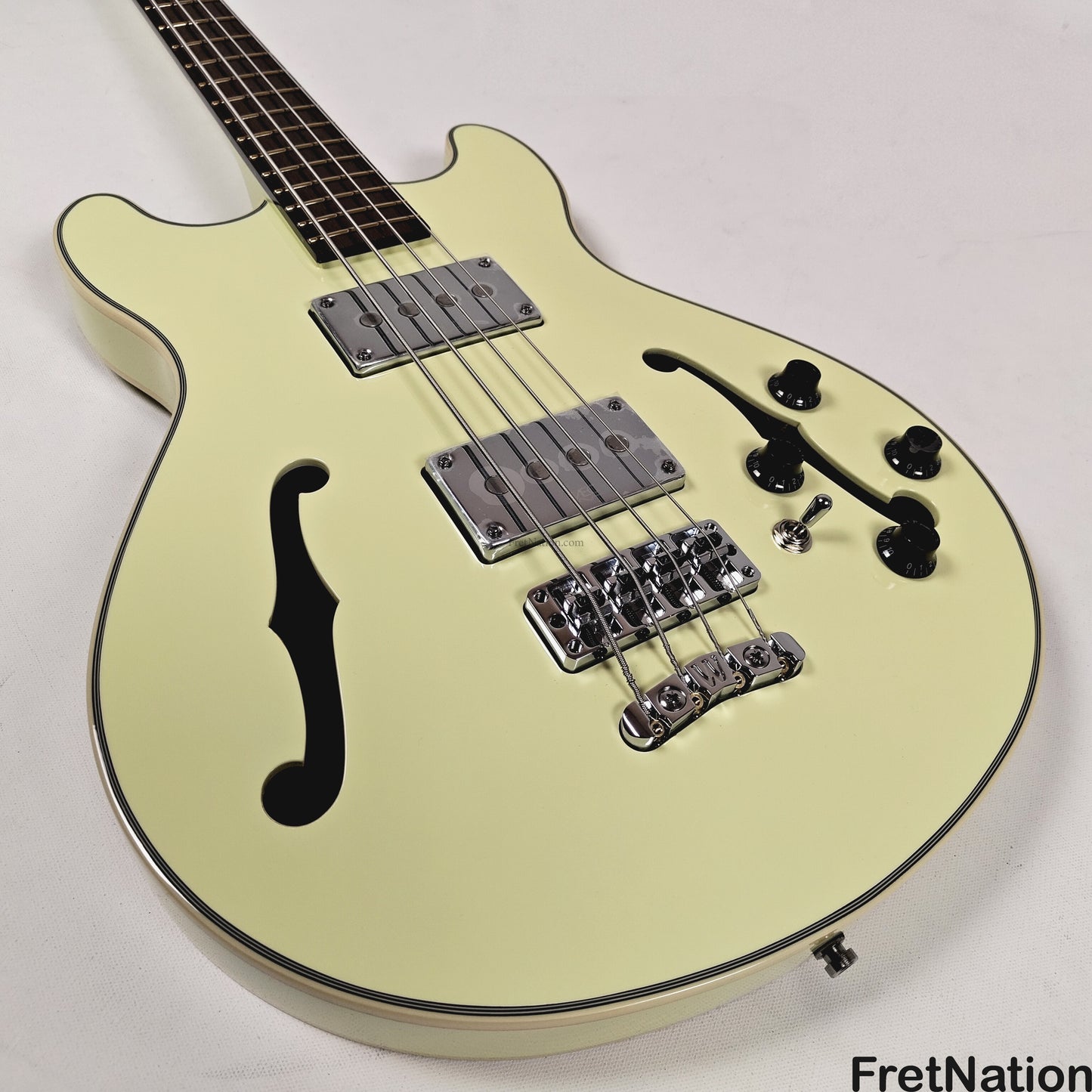 Warwick Warwick RockBass Star Bass 4-String Bass Solid Creme White 32" Scale 8.34lbs #569789-25