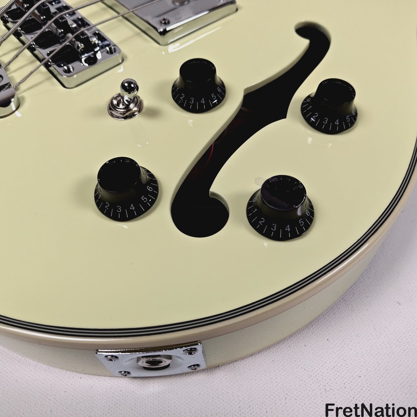 Warwick Warwick RockBass Star Bass 4-String Bass Solid Creme White 32" Scale 8.34lbs #569789-25