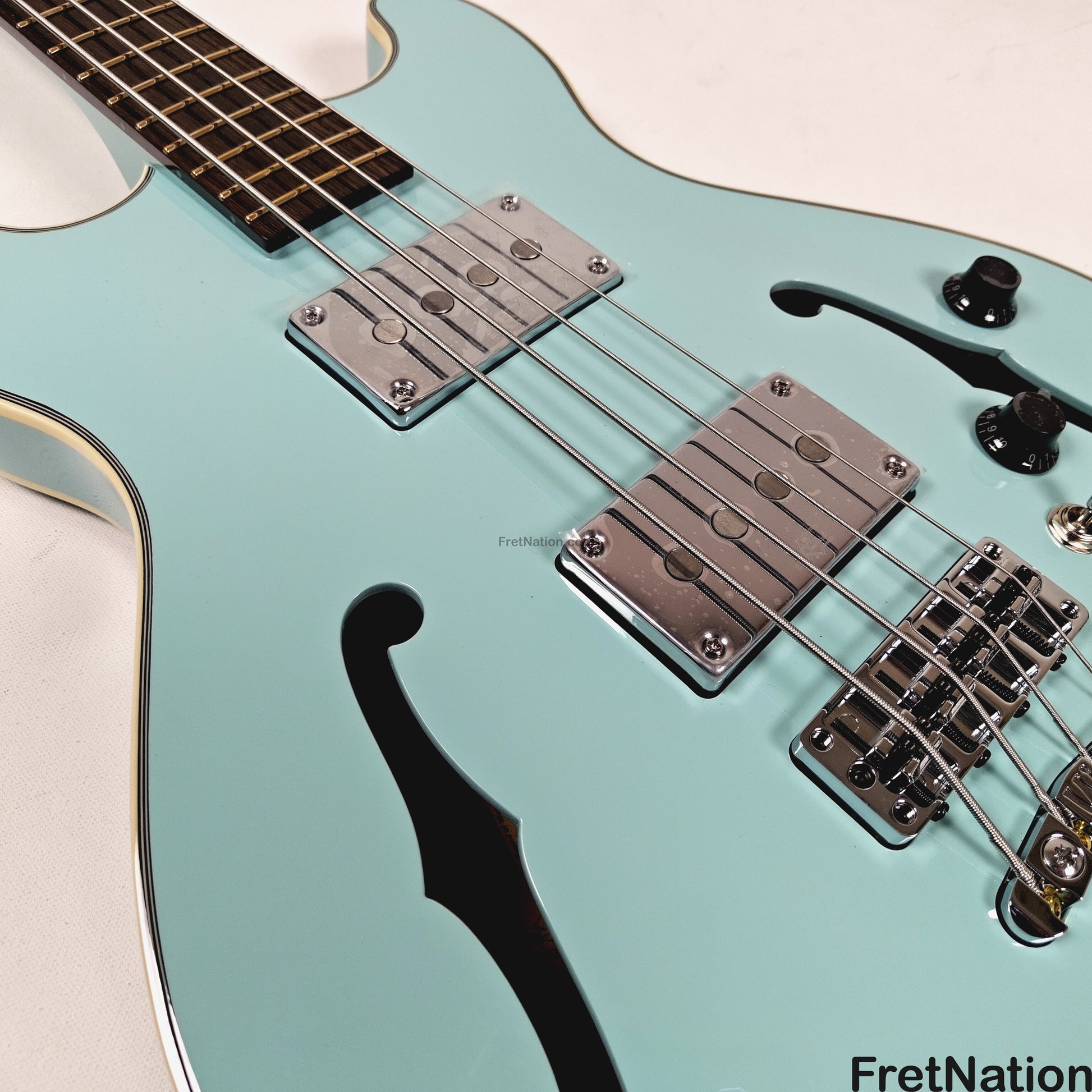 Warwick Warwick RockBass Star Bass 4-String Bass Solid Daphne Blue 32" Scale 8.18lbs #569847-25