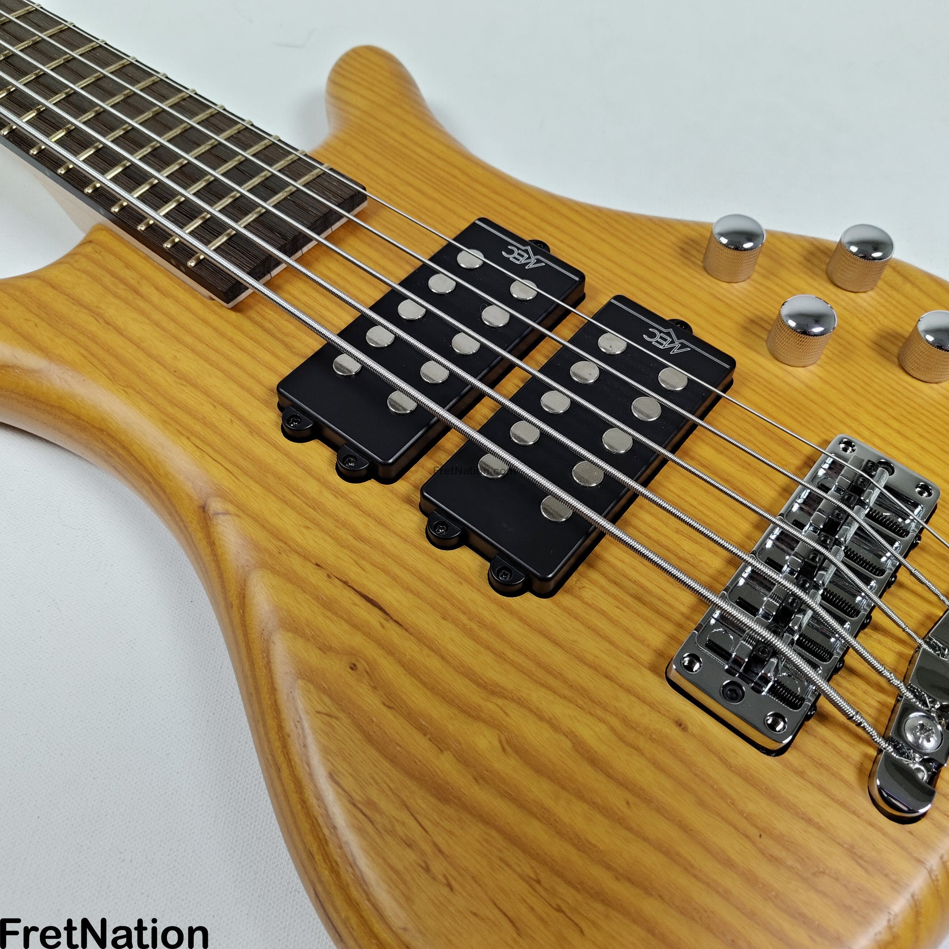 Warwick Warwick RockBass Corvette $$ 5-String Bass Honey Violin 10.10lbs #568047-25 NAMM Display