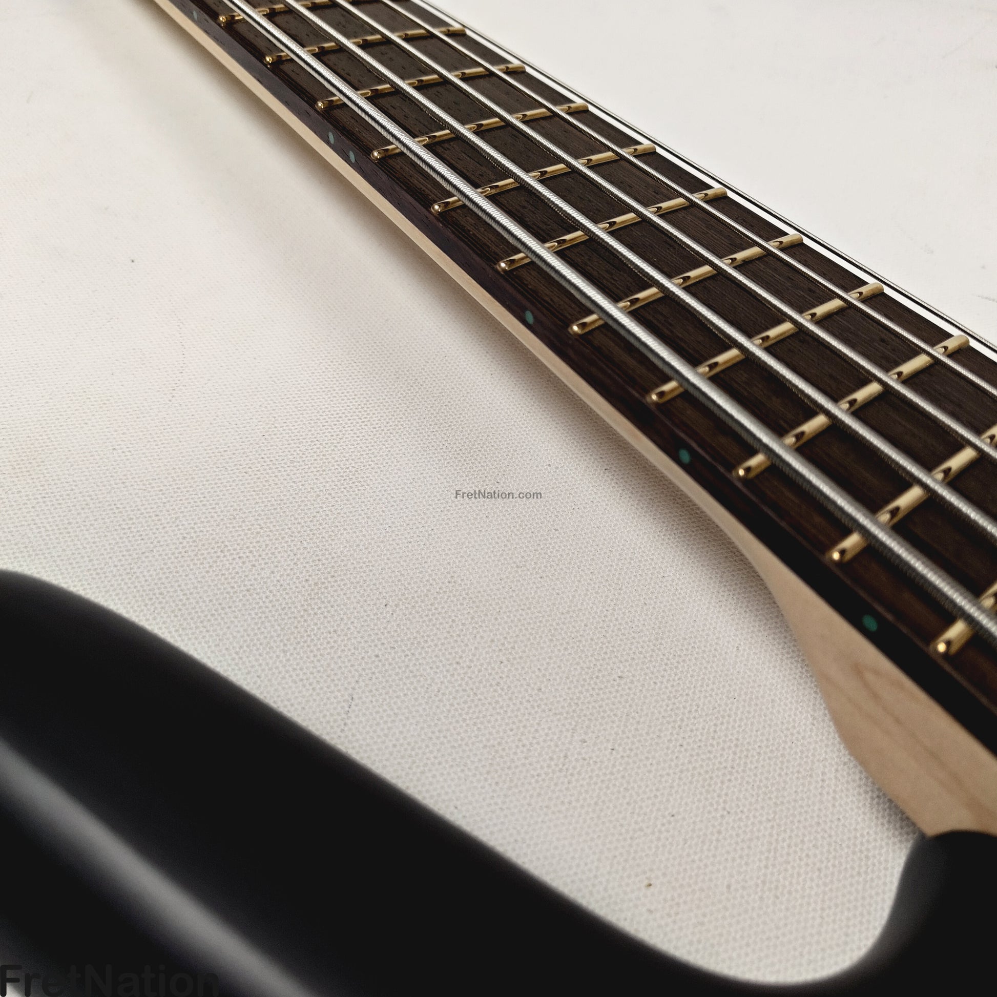 Warwick Warwick RockBass Corvette Multi-Scale 5-String Bass Solid Black 9.32lbs #570857-25