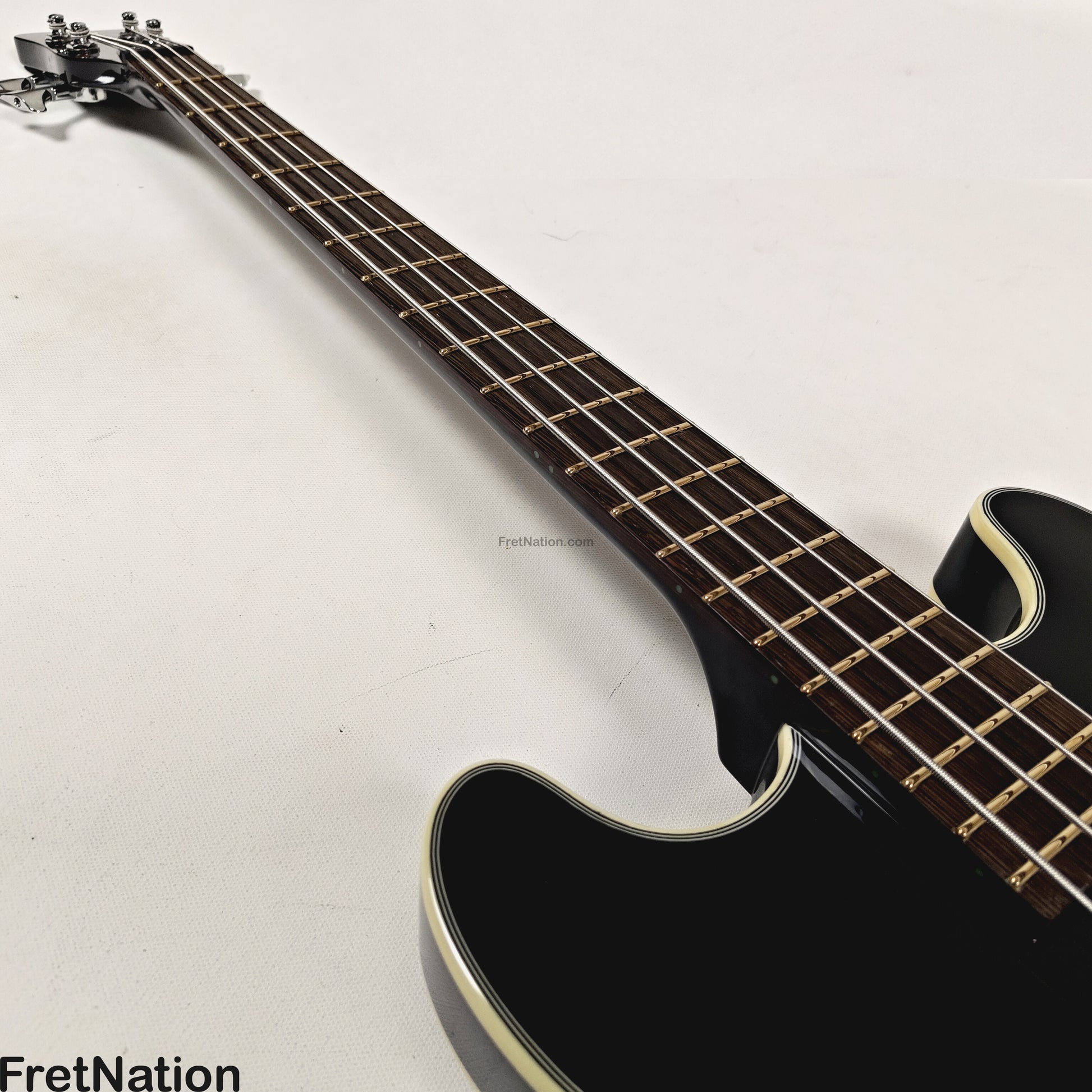 Warwick Warwick RockBass Star Bass 4-String Bass Solid Black 32" Scale 8.04lbs #568194-25