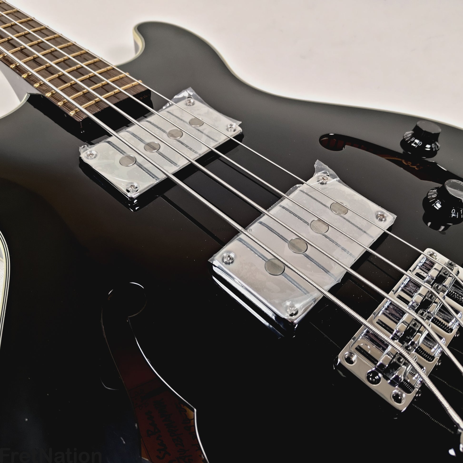 Warwick Warwick RockBass Star Bass 4-String Bass Solid Black 32" Scale 8.04lbs #568194-25