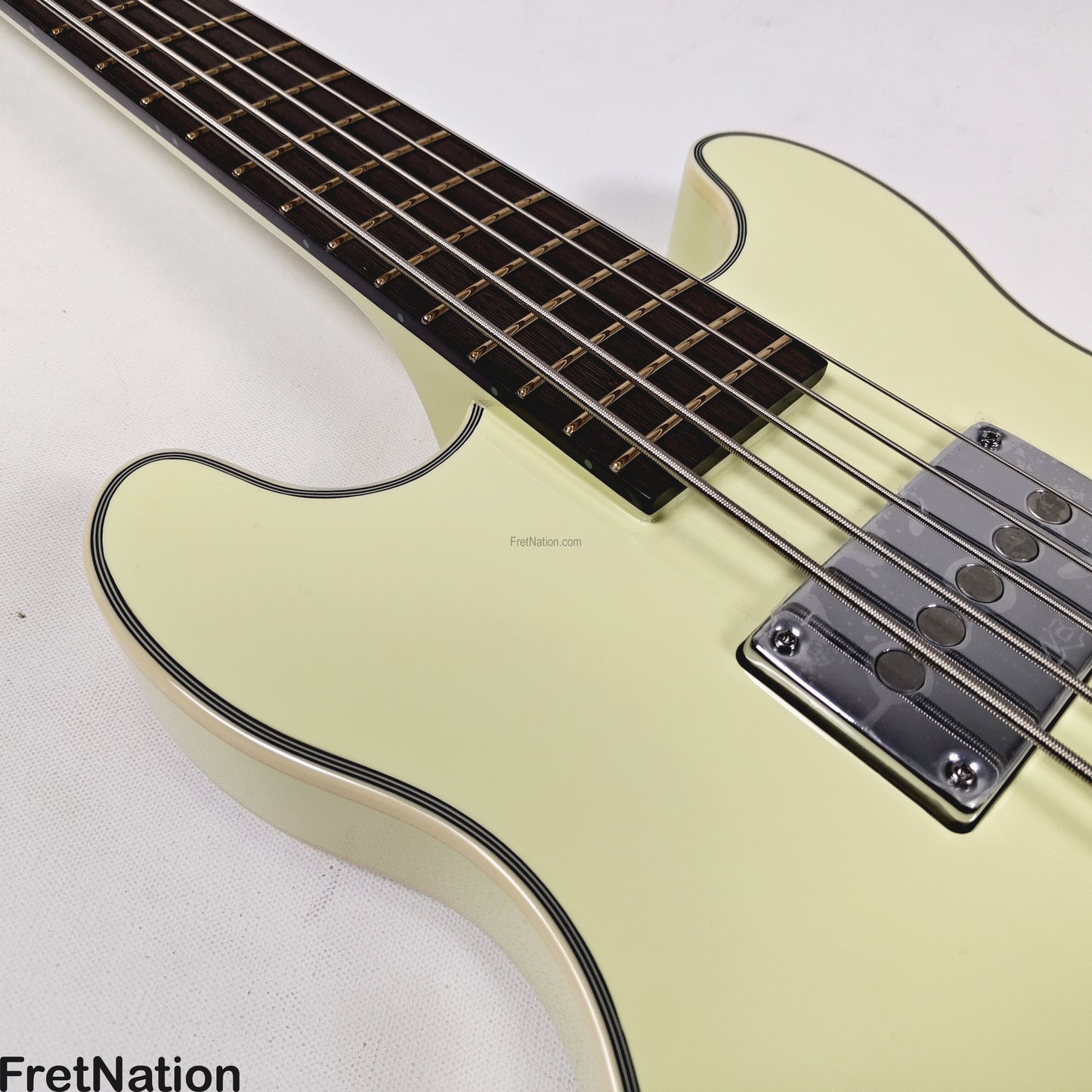 Warwick Warwick RockBass Star Bass 5-String Bass Solid Creme White 8.82lbs #569874-25