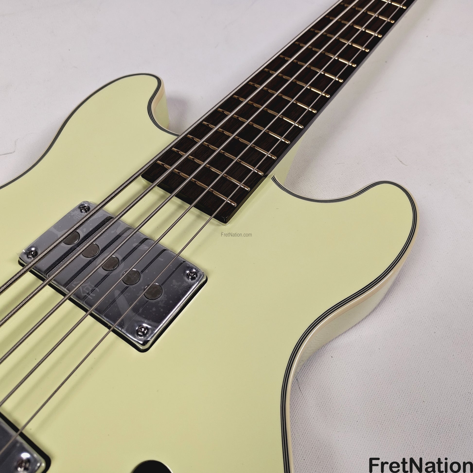 Warwick Warwick RockBass Star Bass 5-String Bass Solid Creme White 8.82lbs #569874-25