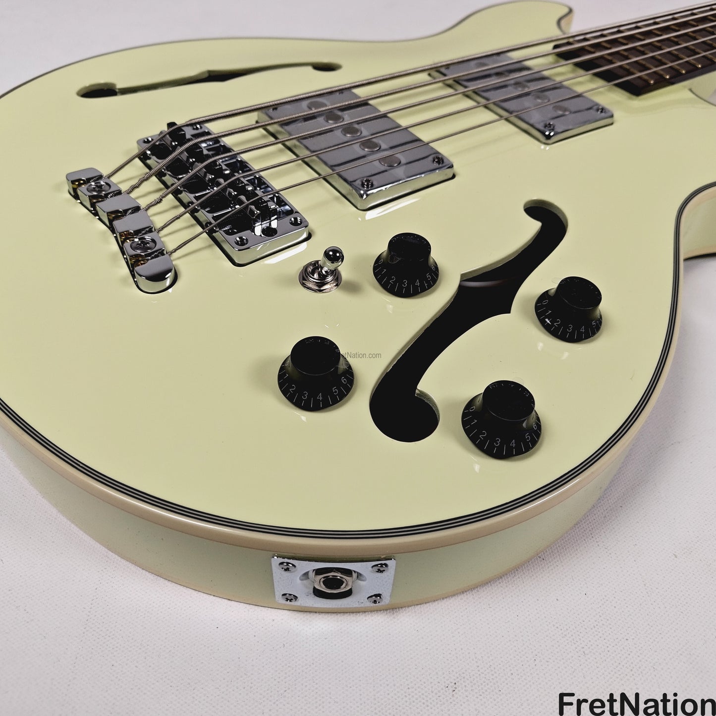 Warwick Warwick RockBass Star Bass 5-String Bass Solid Creme White 8.82lbs #569874-25