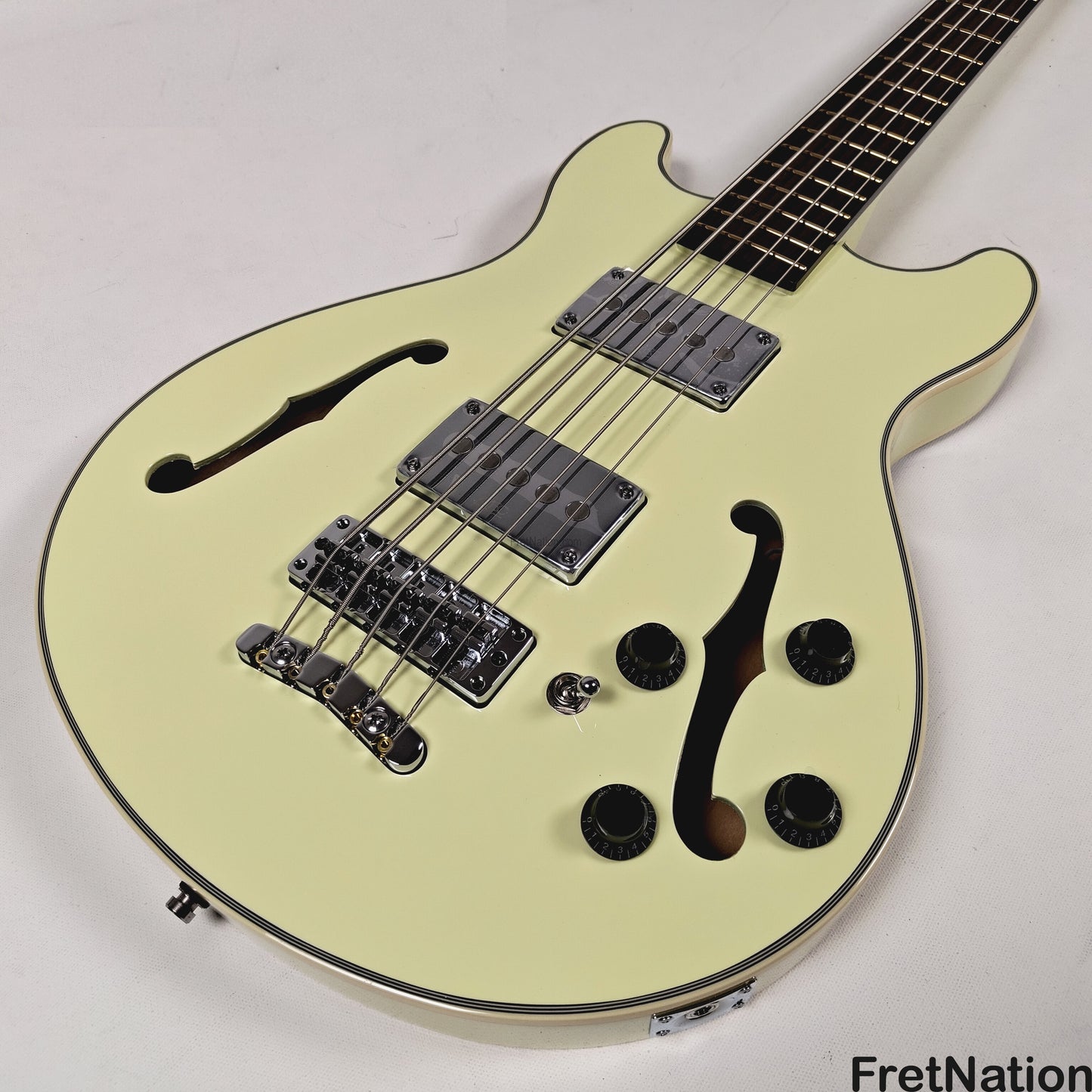 Warwick Warwick RockBass Star Bass 5-String Bass Solid Creme White 8.82lbs #569874-25